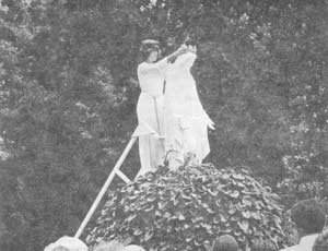 Crowning of Mary's Statue