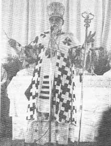 Cardinal Slipyi preaches from before the altar