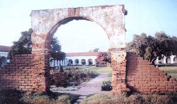 San Luis Rey archway
